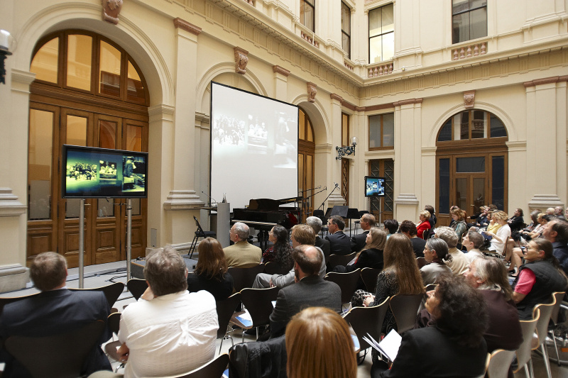 Exil Arte Video-Einspielung