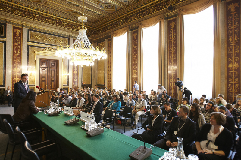 Niki Berlakovich - Minister des Lebensministeriums am Rednerpult.