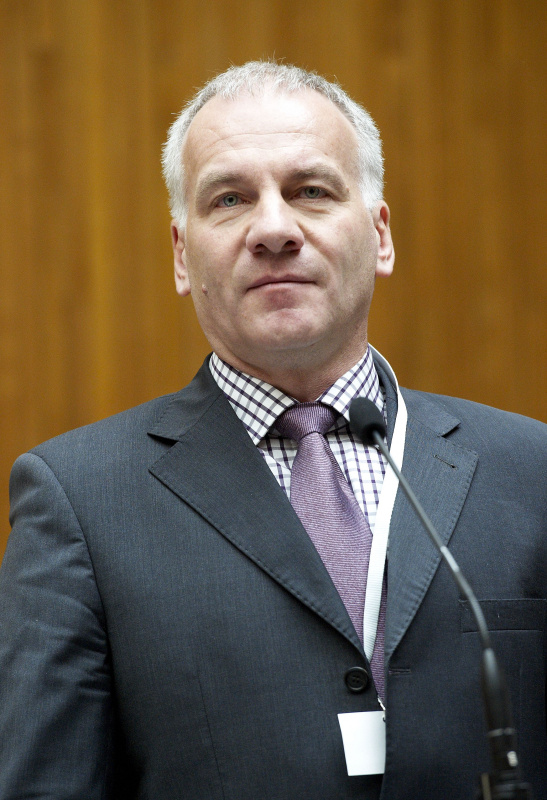 Dr. Erich Lehner - Universität Klagenfurt