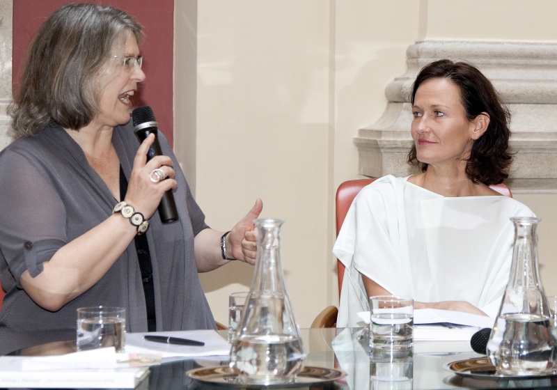 Mag. Terezija Stoisits - Volksanwätin und Mag. Dr. Eva Glawischnig-Piesczek - Klubobfrau des Grünen Klubs im Parlament