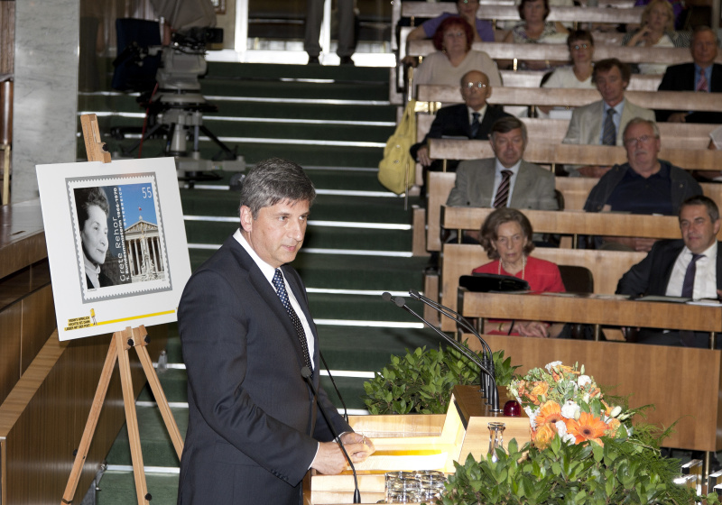 Dr. Michael Spindelegger - Bundesminister für europäische und internationale Angelegenheiten am Rednerpult