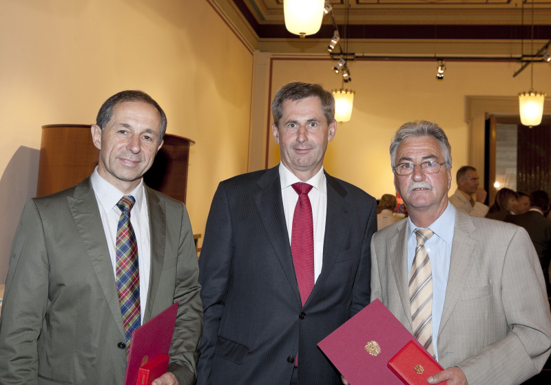 v.li.  Georg Keuschnigg - Bundesratsmitglied, Martin Preineder - Bundesratspräsident, Günther Kaltenbacher - Bundesratsmtiglied