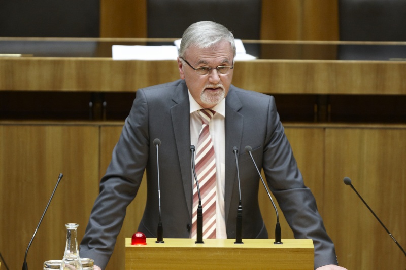 Ing. Erwin Kaipel,  Nationalratsabgeordneter der SPÖ, am Rednerpult.