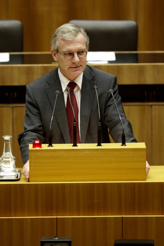 Franz Kirchgatterer,  Nationalratsabgeordneter der SPÖ, am Rednerpult.
