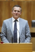 Mario Kunasek, Nationalratsabgeordneter der FPÖ, am Rednerpult