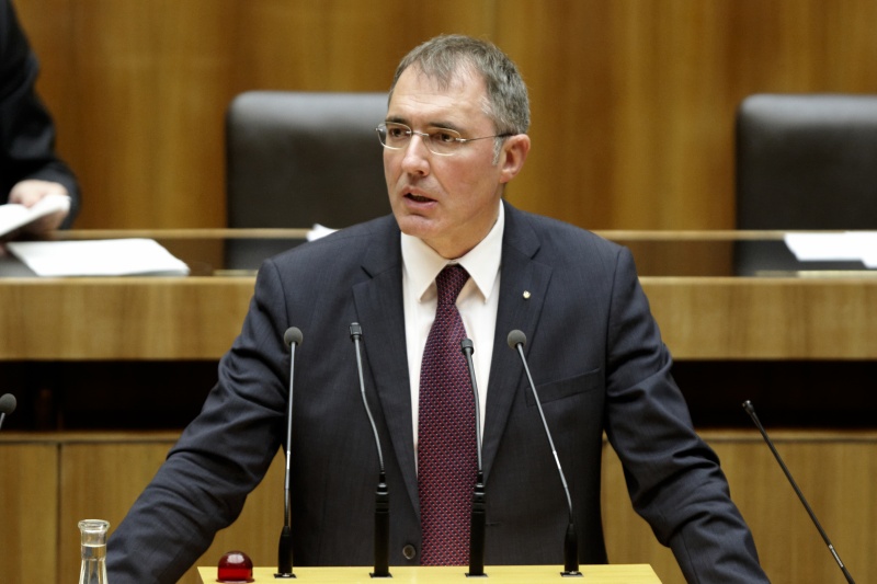 Mag. Ewald Stadler, Nationalratsabgeordneter des BZÖ, am Rednerpult.