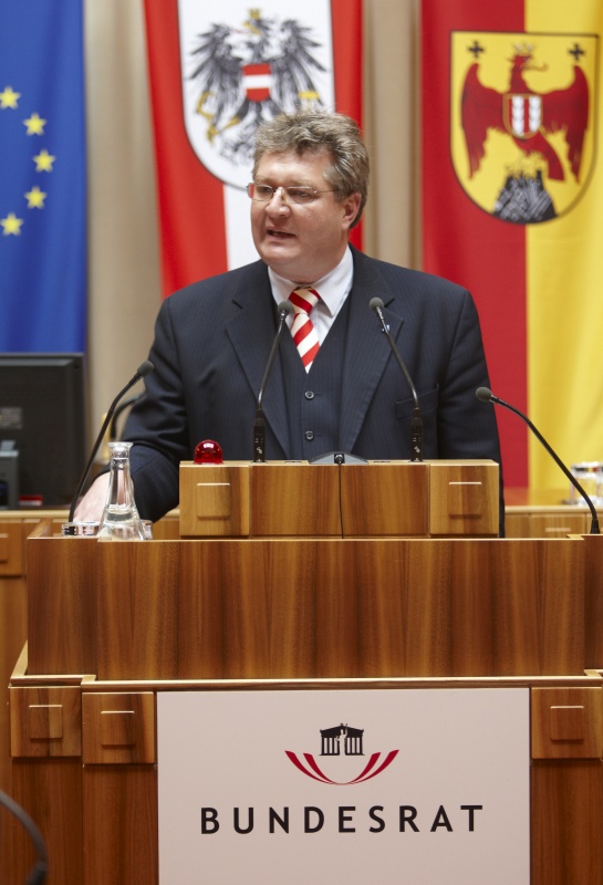 Christoph Kainz,  Bundesrat der ÖVP, am Rednerpult.