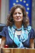Notburga Astleitner, Bundesrätin der ÖVP, am Rednerpult