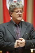 Stefan Schennach - Bundesrat am Rednerpult.
