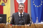 Mag. Harald Himmer, Bundesrat der ÖVP, am Rednerpult.