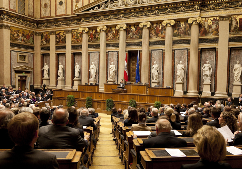 Nationalratspräsidentin Mag.a Barbara Prammer am Rednerpult