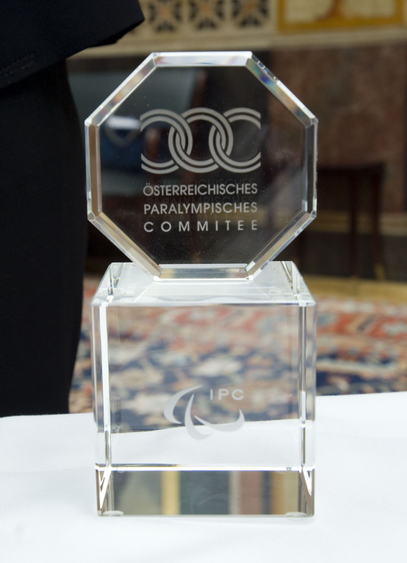 Geschenk des Österreichischen Paralympischen Commitees 