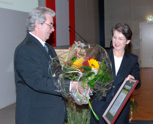 von links: Günther Schuster und Nationalratspräsidentin Mag.a Barbara Prammer