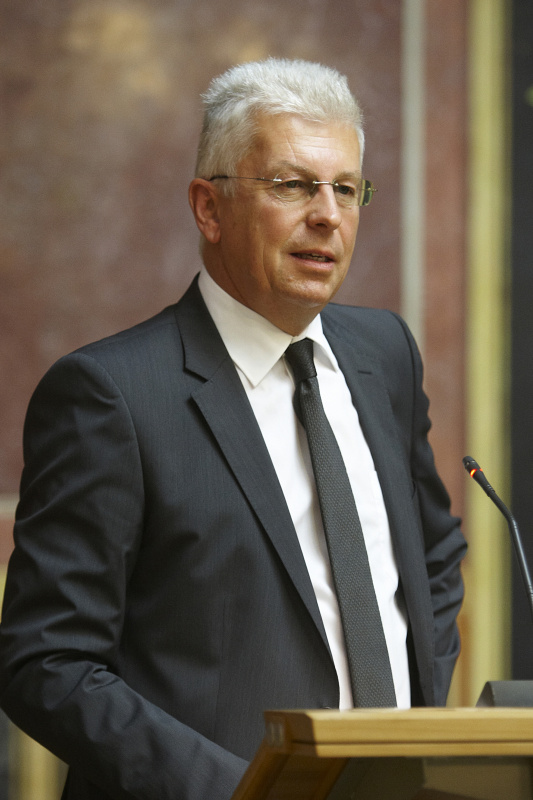 Dr. Klaus Pseiner - Österreichische Forschungsförderungsgesellschaft mbH am Rednerpult