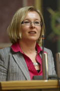 Brigitte Weiss - EU- Kommission,  Generaldirektion Forschung am Rednerpult