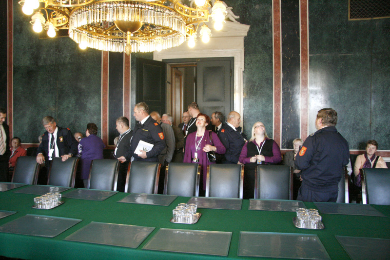 Mitglieder der Freiwilligen Feuerwehr Frohsdorf zu Gast 