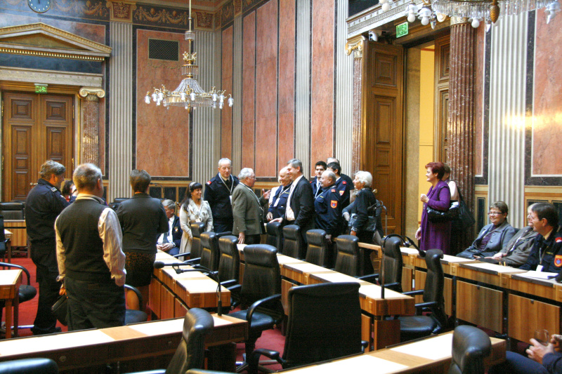 Mitglieder der Freiwilligen Feuerwehr Frohsdorf zu Gast bei Bundesratspräsidenten Martin Preineder