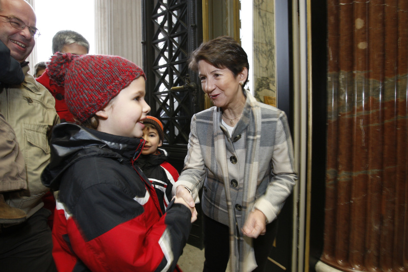 Nationalratspräsidentin Mag.a Barbara Prammer begrüßt die ersten Gäste.