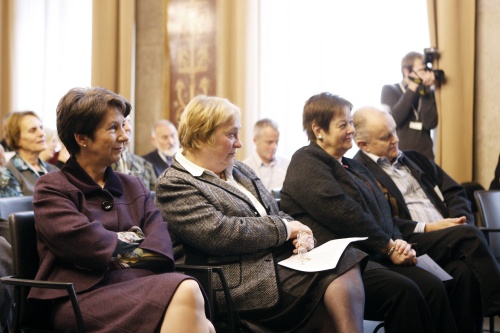 v. links: Nationalratspraesidentin Mag.a Barbara Prammer, Luitgard Derschmidt, Praesidentin der Katholischen Aktion Österreich und Anna Elisabeth Haselbach mit Gatten