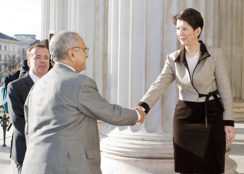 Nationalratspräsidentin Mag.a Barbara Prammer (re) begrüßt den Staatspräsidenten von Timor- Leste José Ramos-Horta