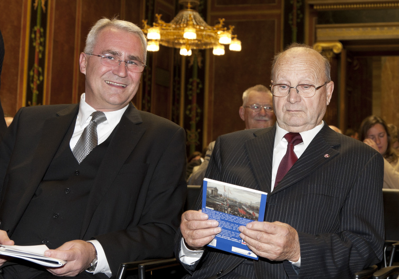 v.li. Mag. Dr. Martin Graf - Dritter Präsident des Nationalrates und Dipl.-Vw. Dr. Gerulf Stix - Dritter Präsident des Nationalrates a.D.
