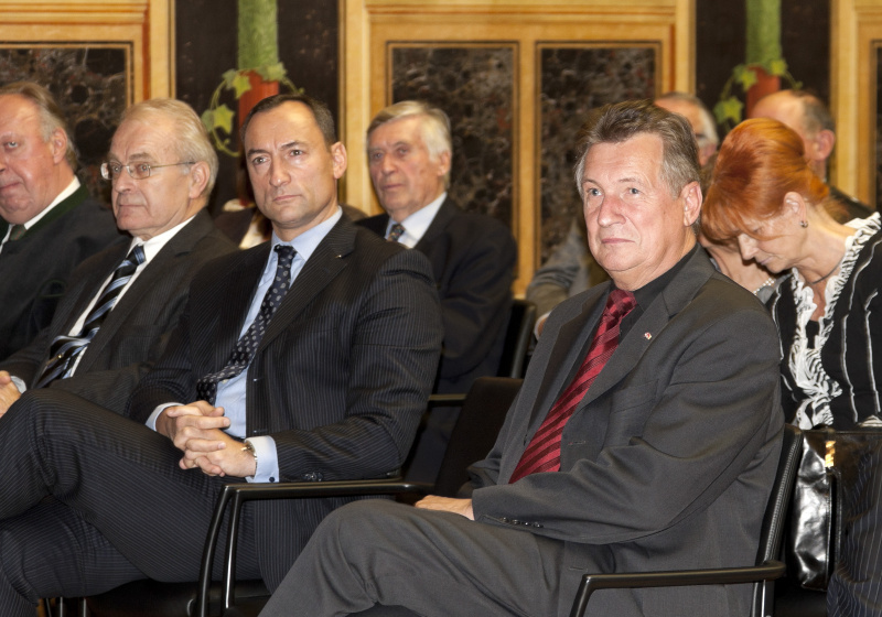 Peter Mitterer - Bundesratsmitglied ( 1.v.re.)