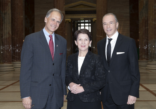 v.li. Univ.-Prof. Dr. Paul Sevelda, Mag.a Barbara Prammer - Präsidentin des Nationalrates und Univ. Prof. Dr. Siegfried Meryn 