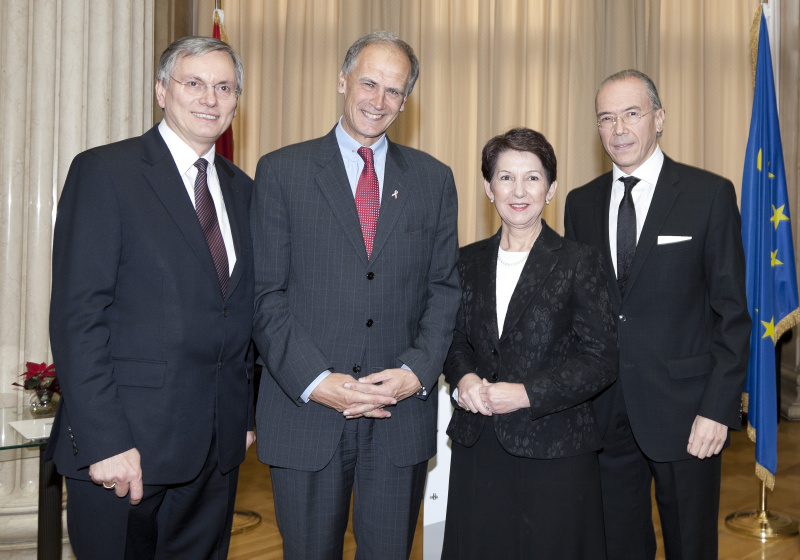 v.li. Alois Stöger - Bundesminister für Gesundheit, Univ.-Prof. Dr. Paul Sevelda, Mag.a Barbara Prammer - Präsidentin des Nationalrates und Univ. Prof. Dr. Siegfried Meryn 