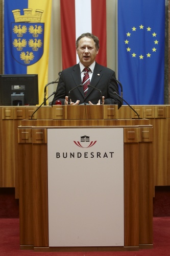 Klaus Konrad - Bundesrat der SPÖ am Rednerpult