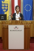 Johanna Köberl - Bundesrätin der SPÖ am Rednerpult