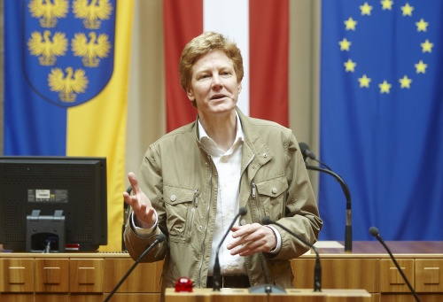 Dr. Jennifer Kickert - Bundesrätin der GRÜNEN am Rednerpult