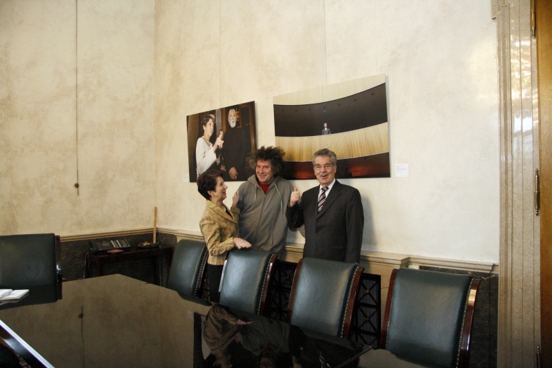 v.li. Nationalratspräsidentin Mag.a Barbara Prammer, Matthias Cremer - Der Standard und Bundespräsident Dr. Heinz Fischer