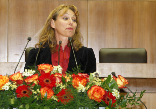 Mag.a Ingrid Reischl - Vorsitzende der Trägerkonferenz des Hauptverbandes der österreichischen Sozialversicherungsträger am Rednerpult