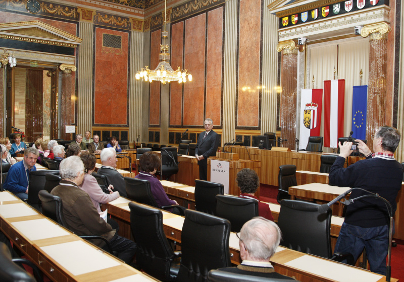 Gottfried Kneifel - Bundesratspräsident begrüßt die VeranstaltungsteilnehmerInnen
