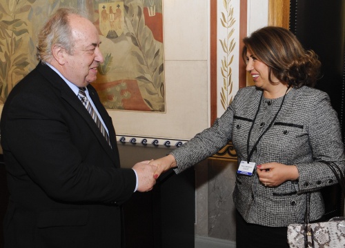 v.li. Fritz Neugebauer - Zweiter Nationalratspräsident begrüßt Bahar Muradova - Vizepräsidentin des aserbaidschanischen Parlaments