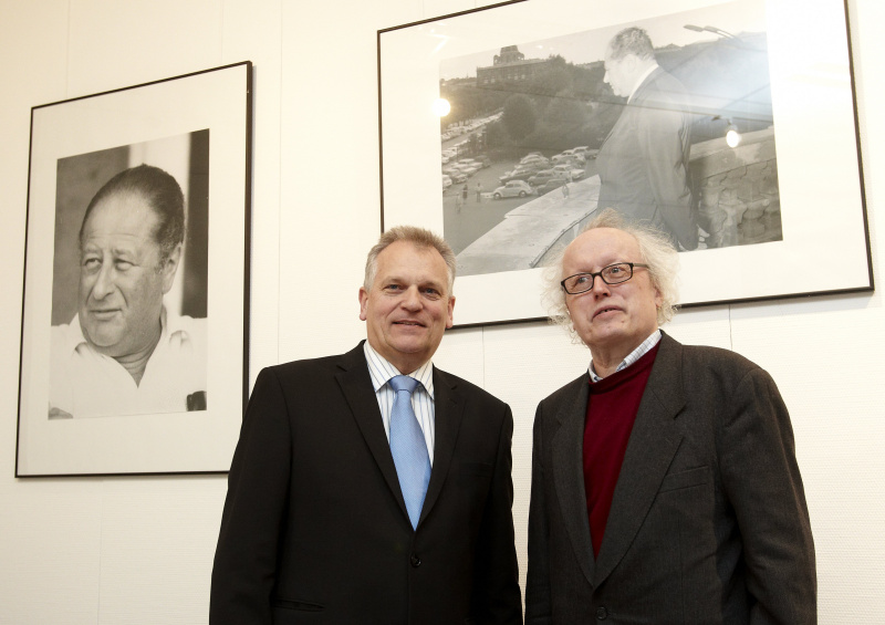 v.li. Gottfried Kneifel - Präsident des Bundesrates und Hon.Prof. Dr. Lorenz Mikoletzky - Generaldirektor des Österreichischen Staatsarchivs besuchen die Ausstellung KREISKY
