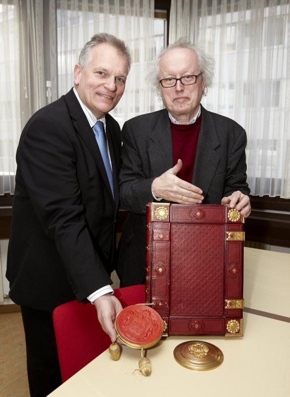 v.li. Gottfried Kneifel - Präsident des Bundesrates und Hon.Prof. Dr. Lorenz Mikoletzky - Generaldirektor des Österreichischen Staatsarchivs