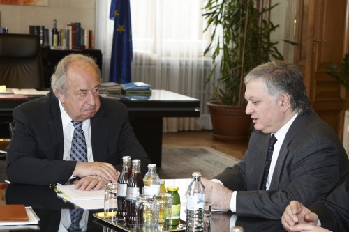v.li. Zweiter Nationalratspräsident Fritz Neugebauer und  Eduard Nalbandian - armenischer Aussenminister im Gespräch