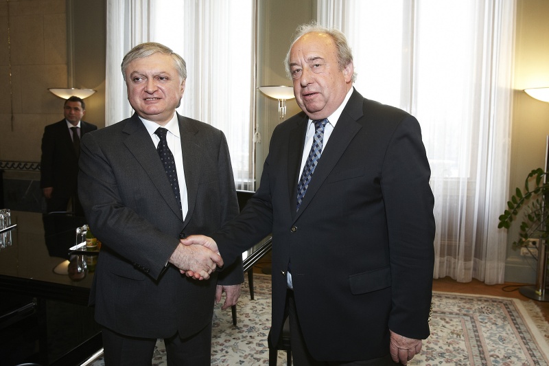 v.li.:  Eduard Nalbandian  - armenischer Aussenminister und Fritz Neugebauer - Zweiter Nationalratspräsident