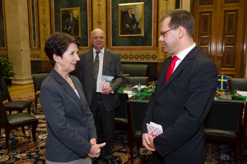v.li. Nationalratspräsidentin Mag.a Barbara Prammer und Ulf Holm - Zweiter Vizepräsident des Schwedischen Reichstages im Gespräch