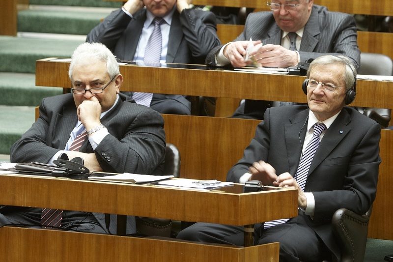 v.li: Sergej Netschajew - Botschafter der Russischen Föderation und Dr.Wolfgang Schüssel - Nationalratsabgeordneter und Präsident der Österreichischen Gesellschaft für Außenpolitik und die Vereinten Nationen