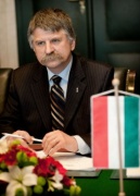Laszlo Köver - Ungarischer Parlamentspräsident