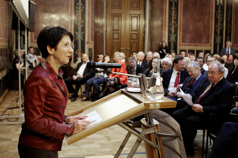 Nationalratspräsidentin Mag.a Barbara Prammer am Rednerpult