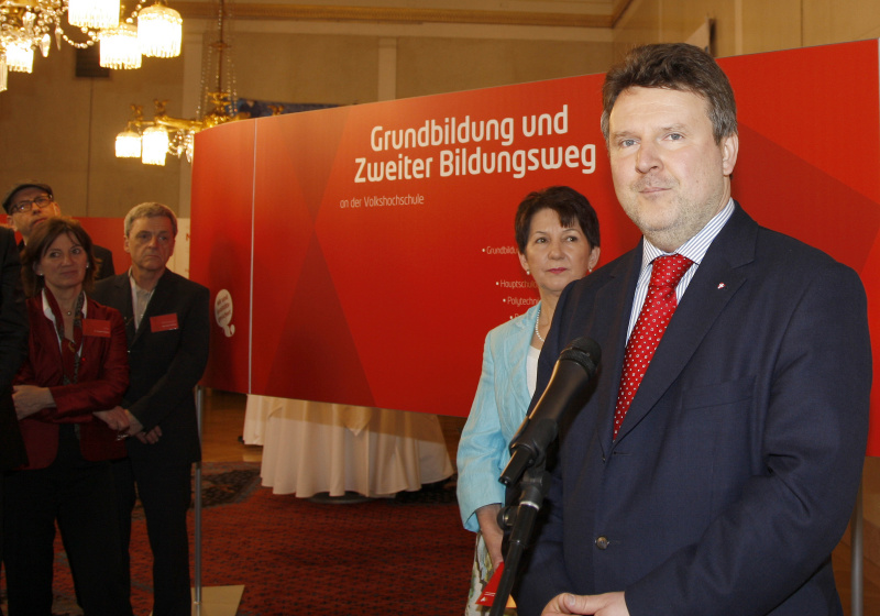 Dr. Michael Ludwig - Stadtrat von Wien am Mikrofon