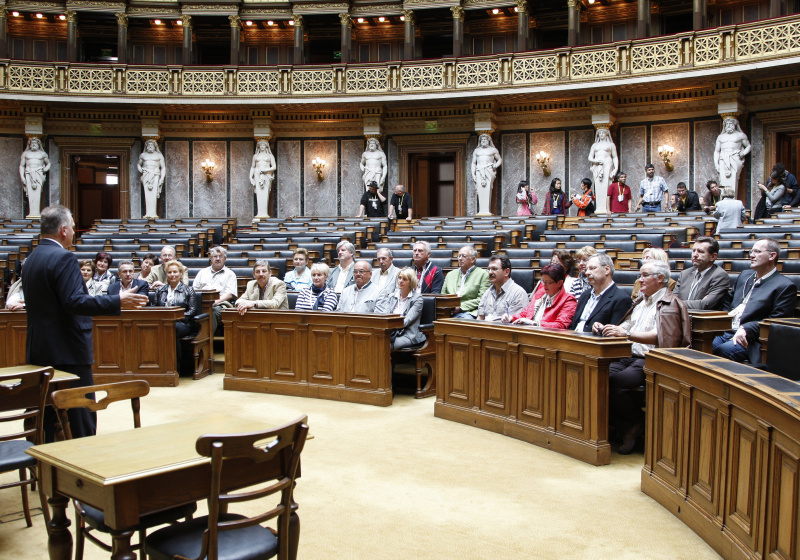 Gottfried Kneifel - Präsident des Bundesrates (li) und VeranstaltungsteilnehmerInnen