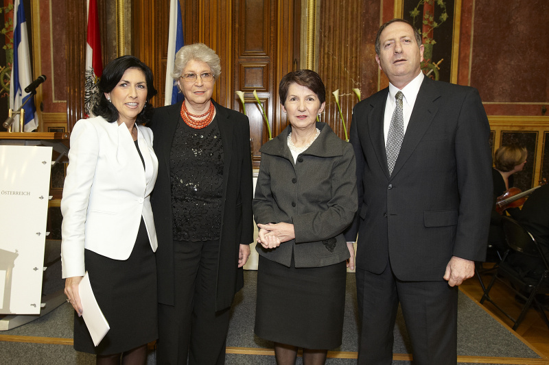v.li.: Dr.in Danielle Spera - Direktorin des Jüdischen Museums Wien, Prof.in Angelica Bäumer - Kunstprofessorin, Nationalratspräsidentin Mag.a Barbara Prammer und  Aviv Shir-On - Botschafter des Staates Israel