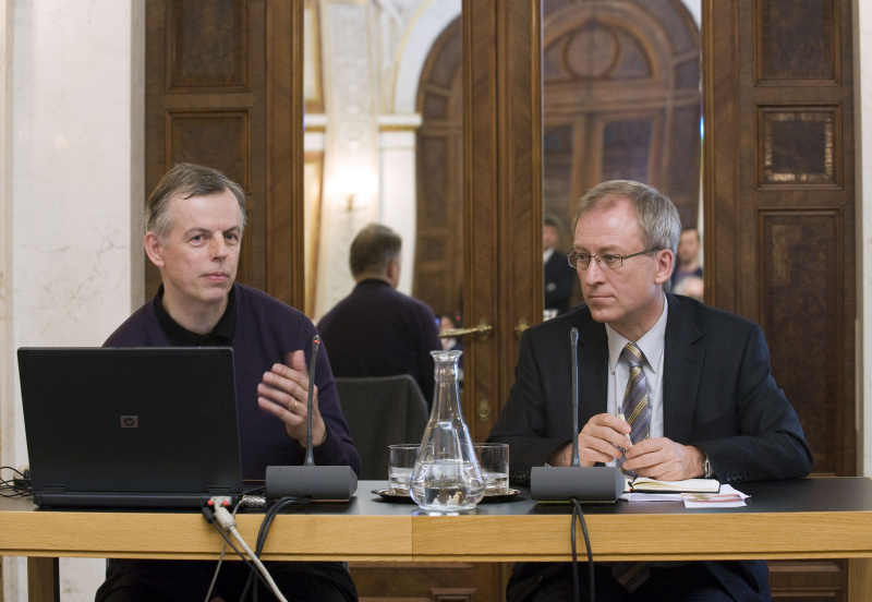 v.li.: Univ.-Prof. Mag. Dr. Alois Ecker - Fachdidaktikzentrum Geschichte, Sozialkunde und politische Bildung, Universität Wien und Univ.-Prof. Dr. Wolfgang Sander - Department für Didaktik der politischen Bildung, Universität Wien