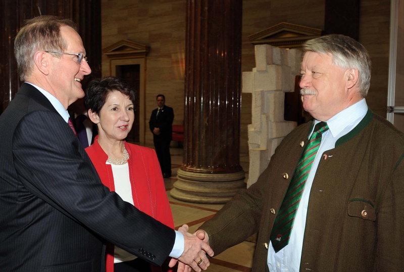 v.li. Joseph Deiss - Präsident der 65. UN-Generalversammlung, Nationalratspräsidentin Mag.a Barbara Prammer und Wolfgang Großruck - Nationalratsabgeordneter