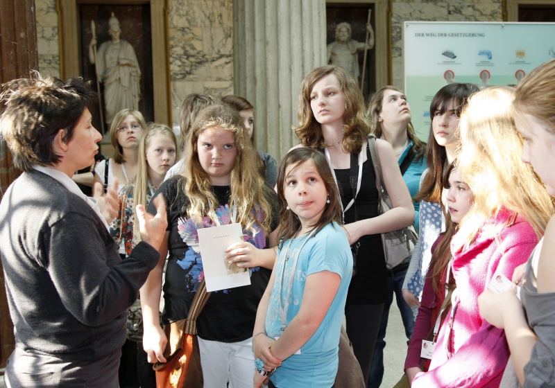 Blick in Richtung Girls Day - Teilnehmerinnen