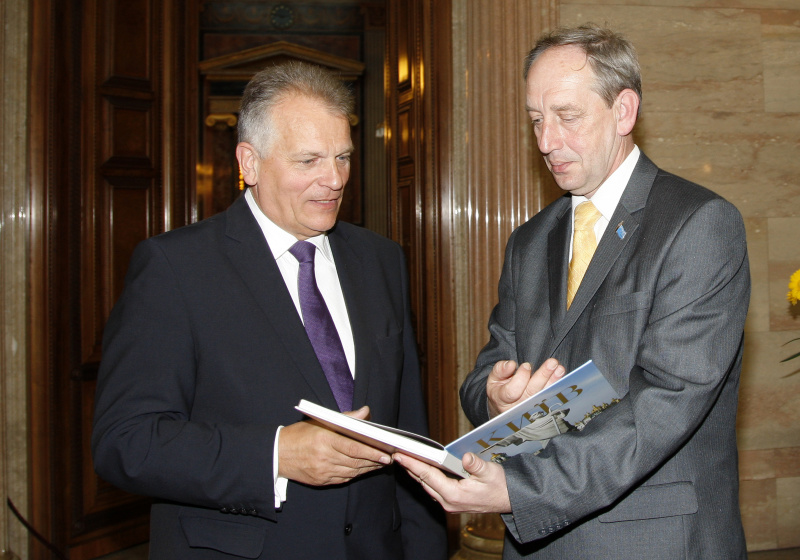 v.li. Gottfried Kneifel - Präsident des Bundesrates und Sergiy Bykov - Chefredakteur des wirtschaftspolitischen Magazins Partnerschaft